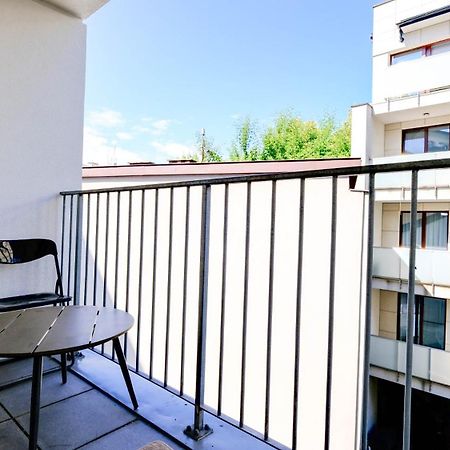 Luxury Apartment Free Parking Wawel Castle 2 Minutes Krakow Exterior photo